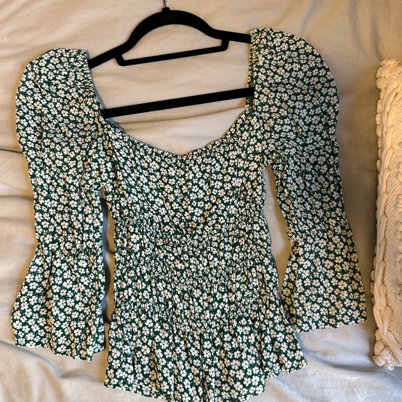 Reformation square neck top green with white flowers 100% viscose size medium - Picture 4 of 6